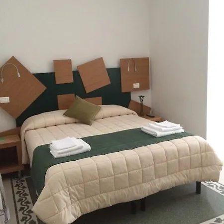 Adriano Augusto Bed & Breakfast Rome